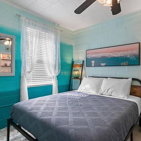 Mermaids Grotto Waterfront 1Br Apt With Bay View Villa Tampa Exteriör bild